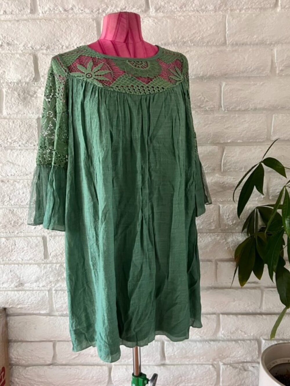 J. Gee Green Dress Sz S  D40